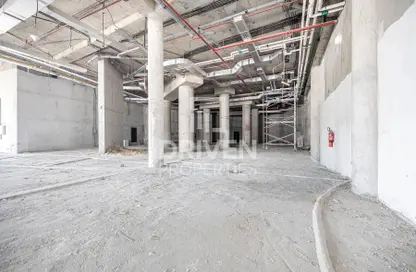Retail - Studio - 2 Bathrooms for rent in MM Towers - Dubai Silicon Oasis - Dubai