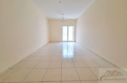 Apartment - 3 Bedrooms - 3 Bathrooms for rent in Taliatela Street - Al Nahda - Sharjah