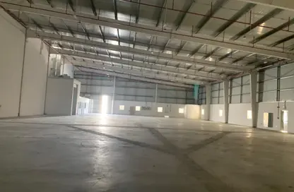 Warehouse - Studio - 4 Bathrooms for rent in ICAD - Industrial City Of Abu Dhabi - Mussafah - Abu Dhabi
