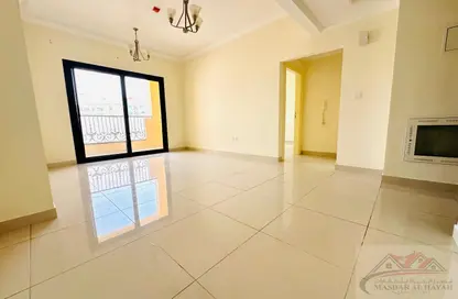 Apartment - 1 Bedroom - 2 Bathrooms for rent in Muwaileh 29 Building - Muwaileh - Sharjah