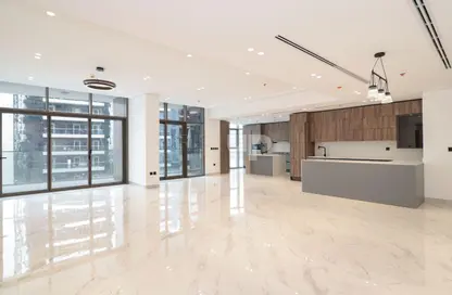 Apartment - 3 Bedrooms - 3 Bathrooms for sale in Royal Regency - Business Bay - Dubai