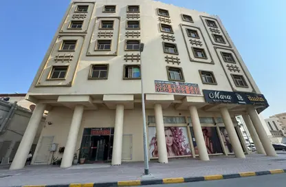 Apartment - 1 Bedroom - 1 Bathroom for rent in Corniche Tower - Ajman Corniche Road - Ajman