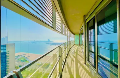 Apartment - 3 Bedrooms - 3 Bathrooms for rent in Landmark Tower - Corniche Road - Abu Dhabi