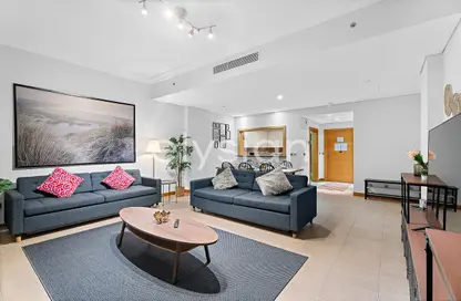 Apartment - 1 Bedroom - 2 Bathrooms for rent in Al Sarrood - Shoreline Apartments - Palm Jumeirah - Dubai