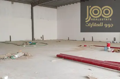 Warehouse - Studio - 2 Bathrooms for rent in Umm Al Thuoob - Umm Al Quwain