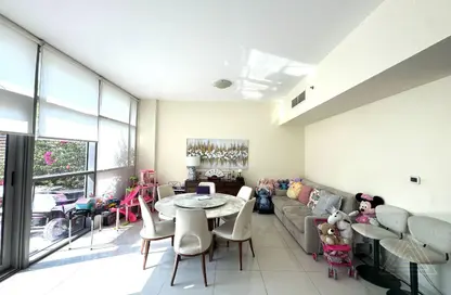 شقة - 2 غرف نوم - 4 حمامات للايجار في جولف هوريزون برج ب - جولف هوريزون - غولف تاون - داماك هيلز - دبي