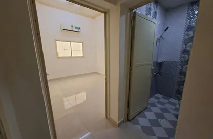 شقة - غرفة نوم - 2 حمامات للايجار في 2  الروضة - الروضة - عجمان