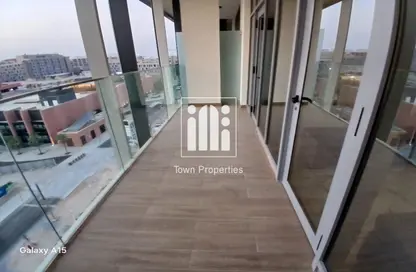 Apartment - 1 Bedroom - 1 Bathroom for sale in Oasis 1 - Oasis Residences - Masdar City - Abu Dhabi