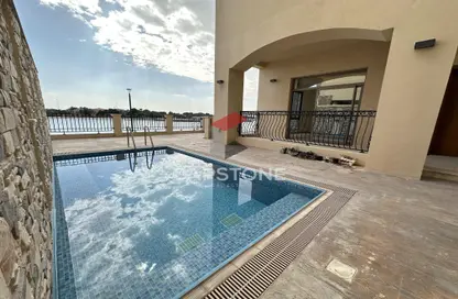 Pool image for: Villa - 5 Bedrooms for rent in Al Raha Beach - Abu Dhabi, Image 1