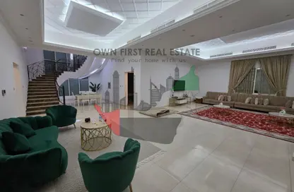 Villa - 5 Bedrooms - 7 Bathrooms for rent in Al Aweer 1 - Al Aweer - Dubai