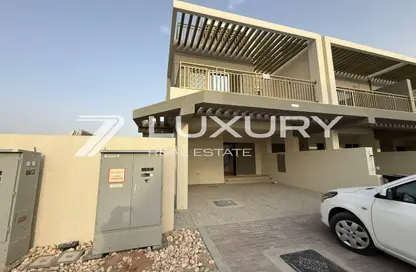 Villa - 3 Bedrooms - 3 Bathrooms for rent in Victoria 2 - Victoria - Damac Hills 2 - Dubai Villa - 3 Bedrooms - 3 Bathrooms for rent in Victoria 2 - Victoria - Damac Hills 2 - Dubai