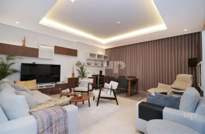 Apartment - 2 Bedrooms - 3 Bathrooms for sale in The Sterling West - The Sterling - Business Bay - Dubai