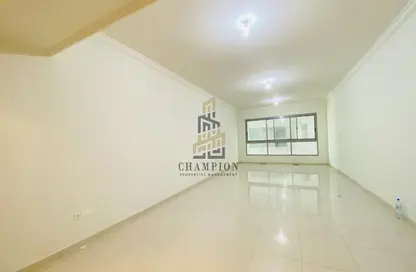 Apartment - 3 Bedrooms - 4 Bathrooms for rent in Al Safa Tower - Khalidiya Street - Al Khalidiya - Abu Dhabi