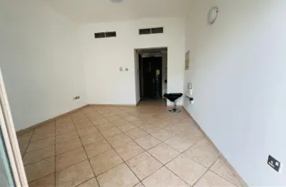 Apartment - Studio - 1 Bathroom for rent in Ayal Nasir - Al Ras - Deira - Dubai