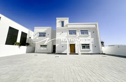 Villa - 5 Bedrooms - 6 Bathrooms for sale in Al Merief - Khalifa City - Abu Dhabi