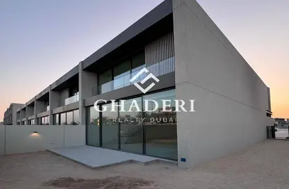 Townhouse - 3 Bedrooms - 5 Bathrooms for sale in Nad Al Sheba Gardens 2 - Nad Al Sheba Gardens - Nad Al Sheba - Dubai
