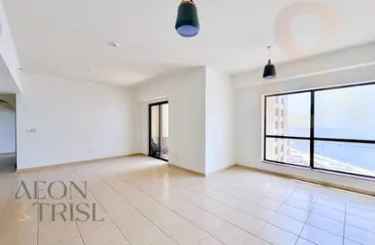 Apartment - 2 Bedrooms - 3 Bathrooms for sale in Rimal 3 - Rimal - Jumeirah Beach Residence - Dubai