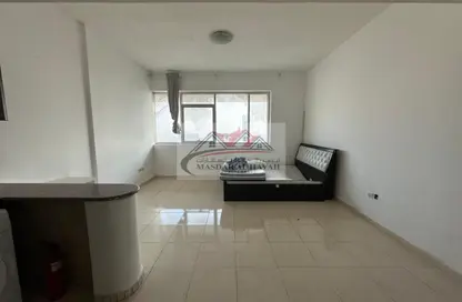 Apartment - 1 Bathroom for rent in Gulf Pearl Tower - Al Nahda - Sharjah