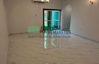 فيلا - 3 غرف نوم - 5 حمامات للايجار في الدراري - مغيدر - الشارقة