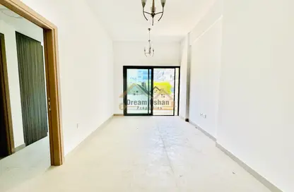 شقة - غرفة نوم - 2 حمامات للايجار في 4 الورسان - الورسان - دبي