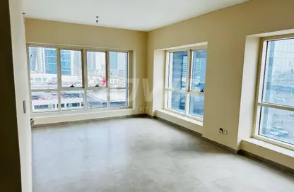 Apartment - 1 Bedroom - 2 Bathrooms for rent in Lake Point Tower - JLT Cluster N - Jumeirah Lake Towers - Dubai