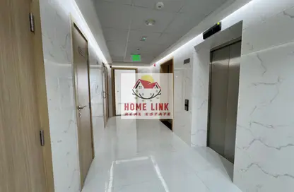 شقة - 2 غرف نوم - 3 حمامات للايجار في E تلال سيتي - تلال سيتي - الشارقة