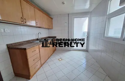 Apartment - 1 Bedroom - 2 Bathrooms for rent in Zakhir Towers - Al Taawun - Sharjah