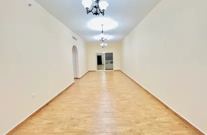 Apartment - 2 Bedrooms - 2 Bathrooms for rent in Muwaileh 29 Building - Muwaileh - Sharjah