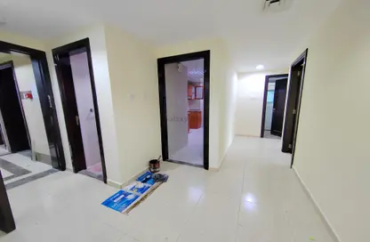 Hall / Corridor image for: Apartment - 2 Bedrooms - 2 Bathrooms for rent in Shabia - Mussafah - Abu Dhabi, Image 1
