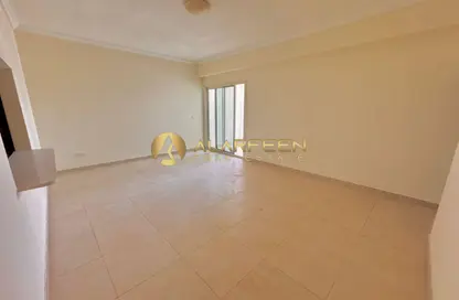 Apartment - 2 Bedrooms - 4 Bathrooms for rent in Plaza Residences 2 - Plaza Residences - Jumeirah Village Circle - Dubai
