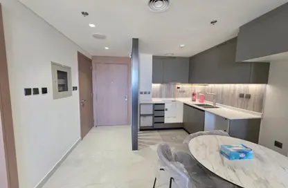 شقة - غرفة نوم - 2 حمامات للايجار في كلاود تاور - مثلث قرية جميرا - دبي