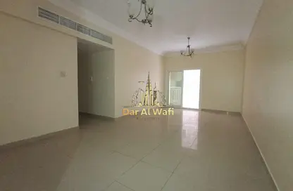 شقة - 2 غرف نوم - 2 حمامات للايجار في مجمع النهدة السكني - النهدة - الشارقة