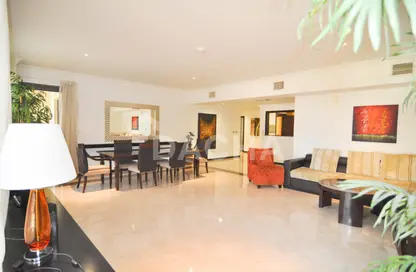 Living / Dining Room image for: Apartment - 4 Bedrooms - 5 Bathrooms for rent in Murjan 4 - Murjan - Jumeirah Beach Residence - Dubai, Image 1