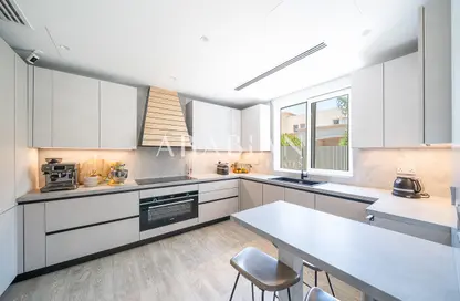 Villa - 3 Bedrooms - 3 Bathrooms for sale in Springs 11 - The Springs - Dubai