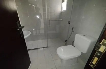 Bathroom image for: Apartment - 2 Bedrooms - 2 Bathrooms for rent in Muweileh Community - Muwaileh Commercial - Sharjah, Image 1