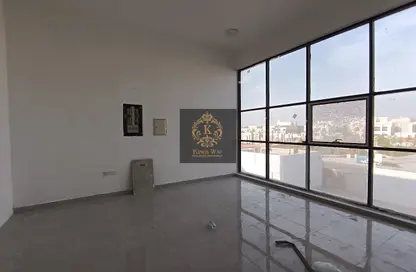 شقة - 1 حمام للايجار في مركز محمد بن زايد - مدينة محمد بن زايد - أبوظبي