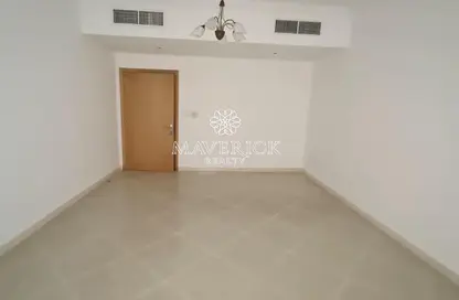 Empty Room image for: Apartment - 1 Bedroom - 1 Bathroom for rent in Wahat Al Tai - Al Tai - Sharjah, Image 1