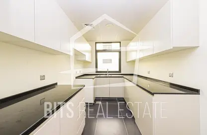Kitchen image for: Villa - 3 Bedrooms - 5 Bathrooms for sale in Aurum Villas - Claret - Damac Hills 2 - Dubai, Image 1