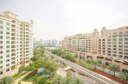 Apartment - 2 Bedrooms - 2 Bathrooms for rent in Al Sarrood - Shoreline Apartments - Palm Jumeirah - Dubai