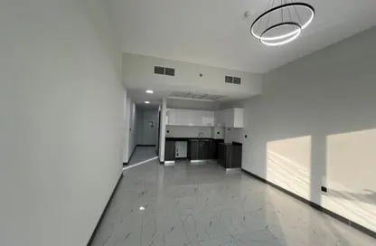 Apartment - 2 Bedrooms - 2 Bathrooms for rent in Rukan Tower A - Rukan Tower - Rukan - Dubai Land - Dubai