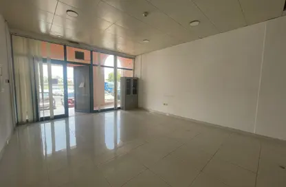 متجر - استوديو - 1 حمام للايجار في N15 - طراز فارسي - المدينة الدولية - دبي