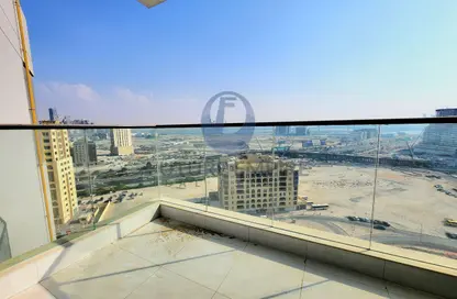 شقة - غرفة نوم - 2 حمامات للايجار في الجداف - دبي