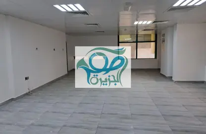 مكتب - استوديو - 1 حمام للايجار في الخالدية - أبوظبي