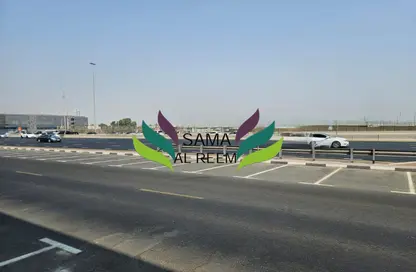 صالة عرض - استوديو - 6 حمامات للايجار في بناية اس اتش - الخبيصي - ديرة - دبي