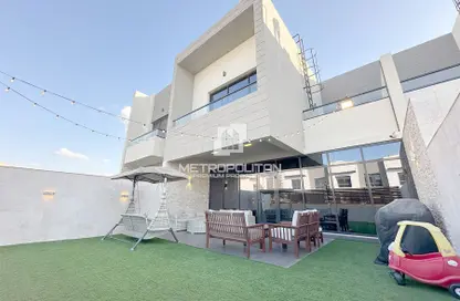 تاون هاوس - 4 غرف نوم - 5 حمامات للايجار في القرية الشرقية - الفرجان - دبي