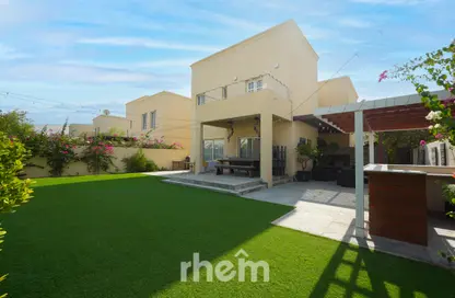 Villa - 3 Bedrooms - 4 Bathrooms for sale in Deema 3 - Deema - The Lakes - Dubai