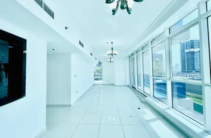 Apartment - 2 Bedrooms - 3 Bathrooms for rent in Majestic Tower - Al Abraj street - Business Bay - Dubai