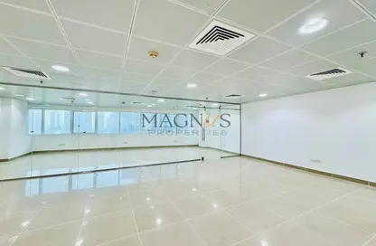 Office Space - Studio - 1 Bathroom for rent in One Lake Plaza - JLT Cluster T - Jumeirah Lake Towers - Dubai