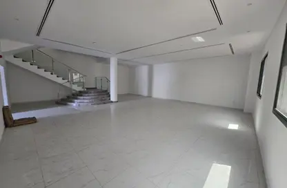 Villa - Studio - 4 Bathrooms for rent in Al Barsha 3 - Al Barsha - Dubai