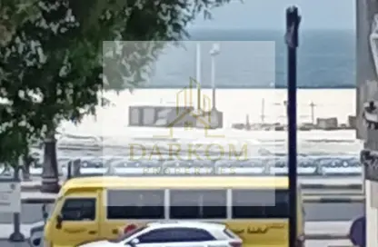 شقة - غرفة نوم - 2 حمامات للايجار في مساكن كورنيش عجمان - طريق كورنيش عجمان - عجمان
